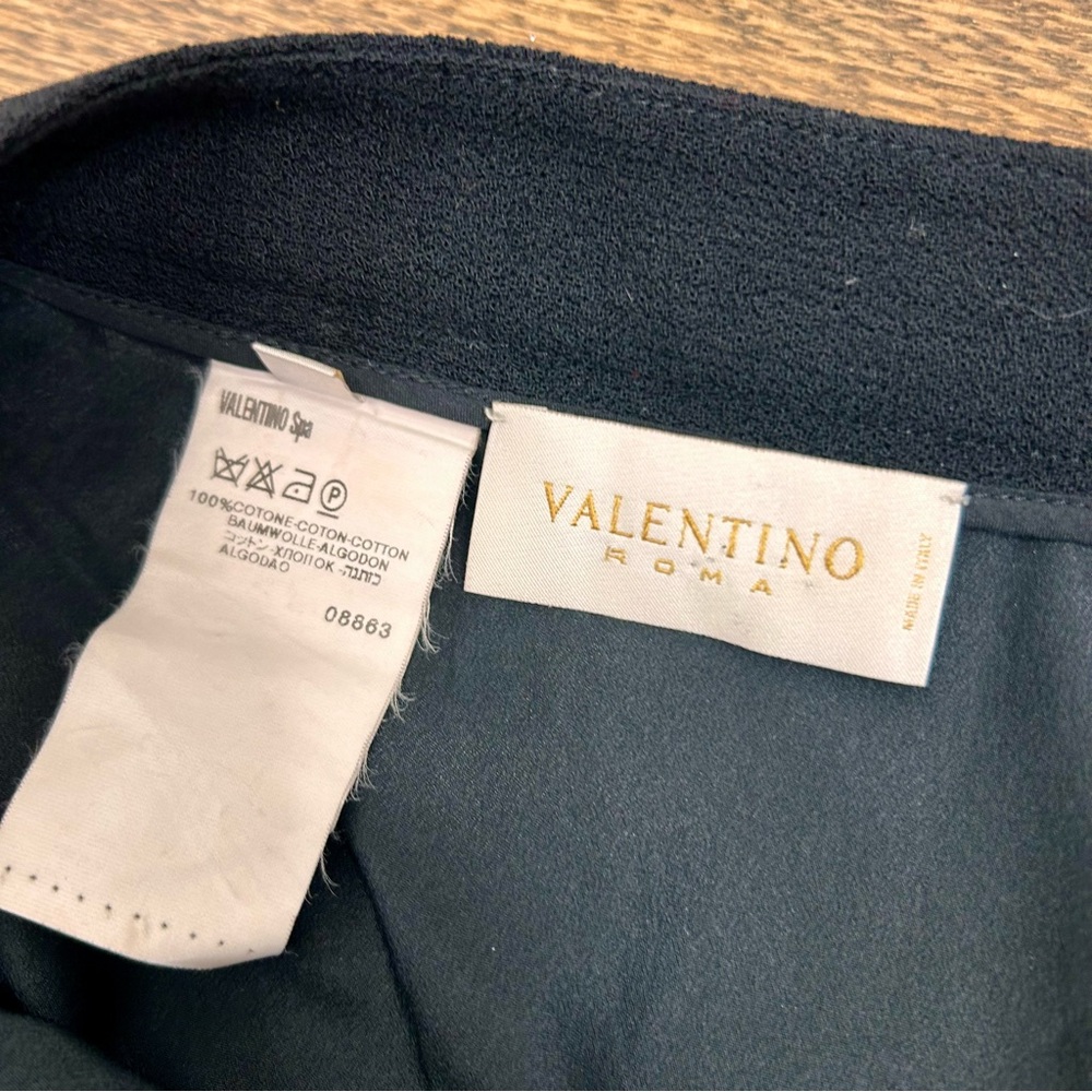 Vintage Valentino Black Lace insert Skirt - Picture 7 of 8